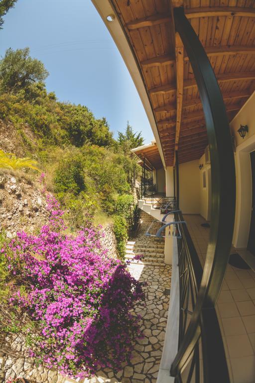 Althea Studios Lefkada Áyios Nikítas Room photo