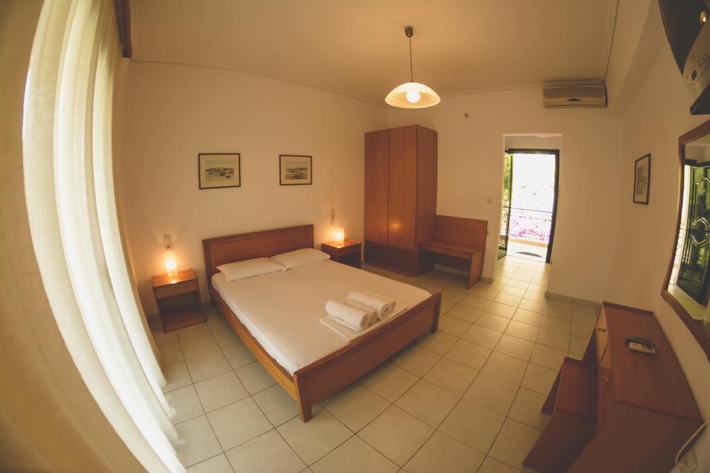 Althea Studios Lefkada Áyios Nikítas Room photo