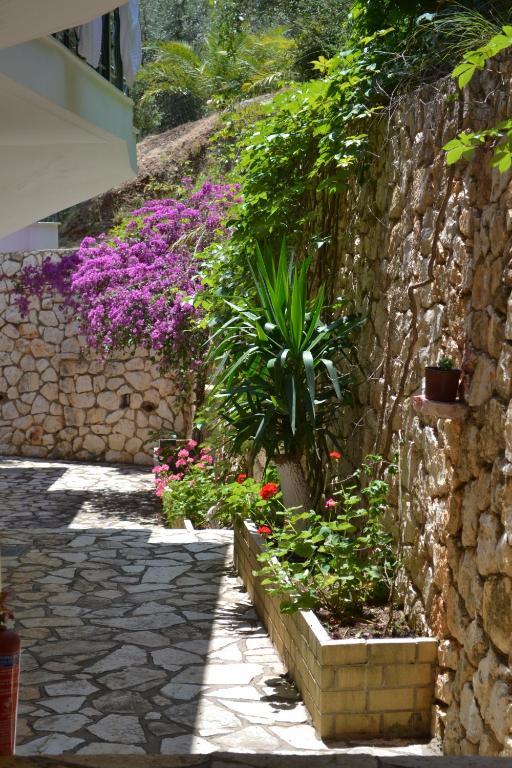 Althea Studios Lefkada Áyios Nikítas Exterior photo